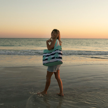 BEACH TOTE
